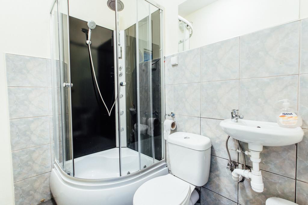 Hostel Kamienica Rynek 7 Katowice Exteriör bild