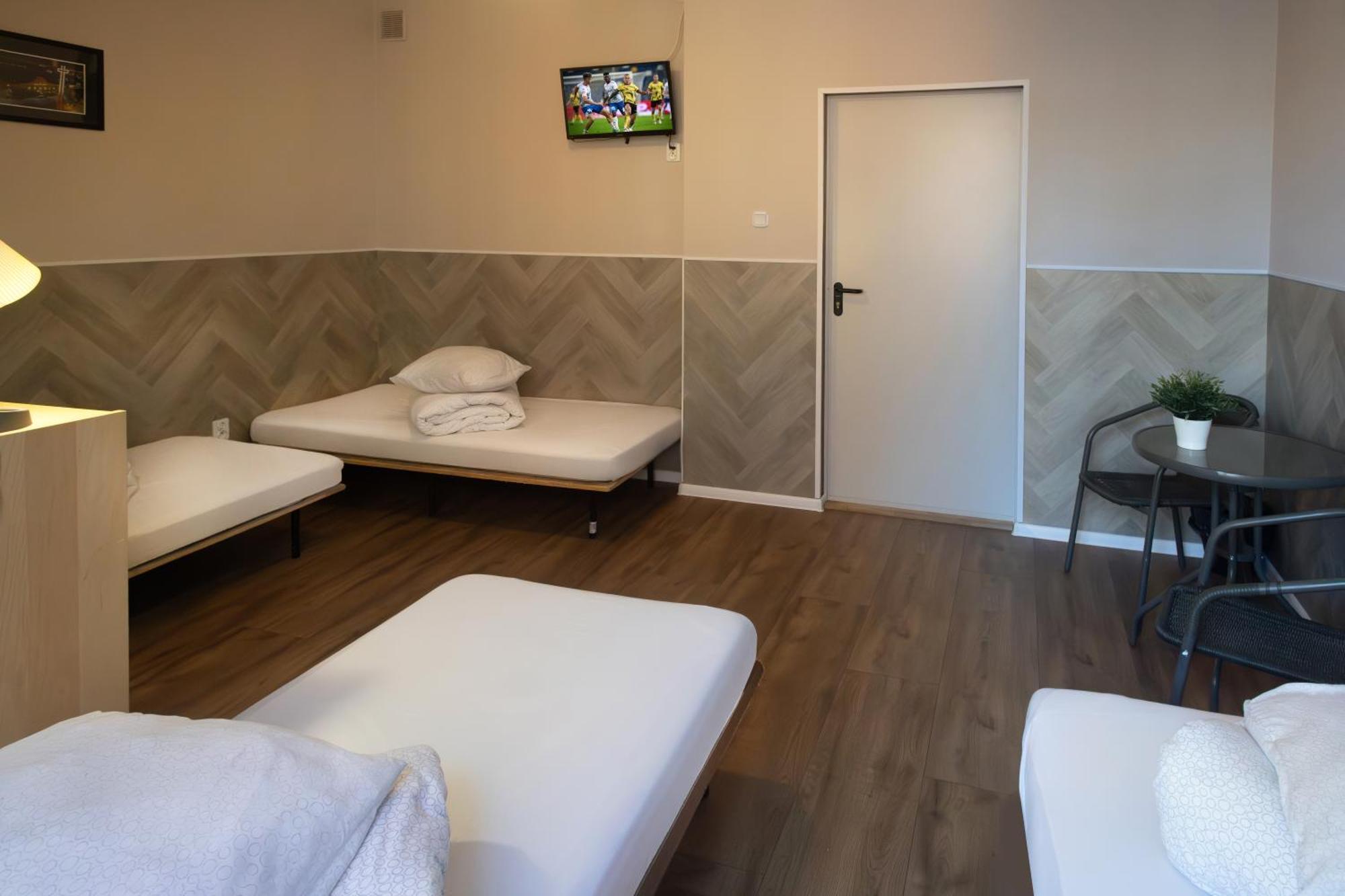 Hostel Kamienica Rynek 7 Katowice Exteriör bild