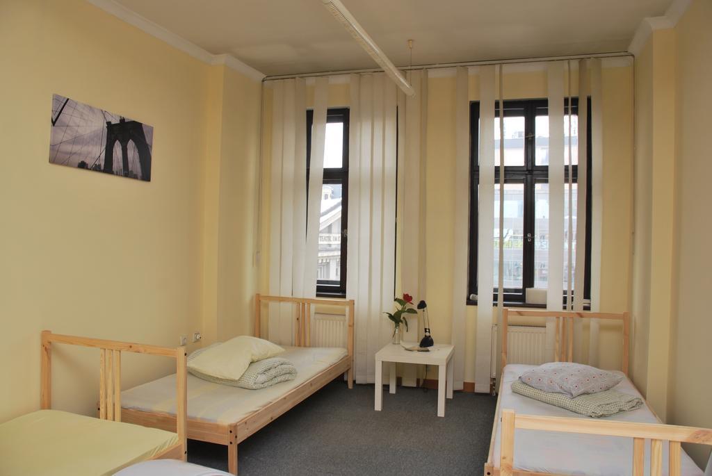 Hostel Kamienica Rynek 7 Katowice Rum bild