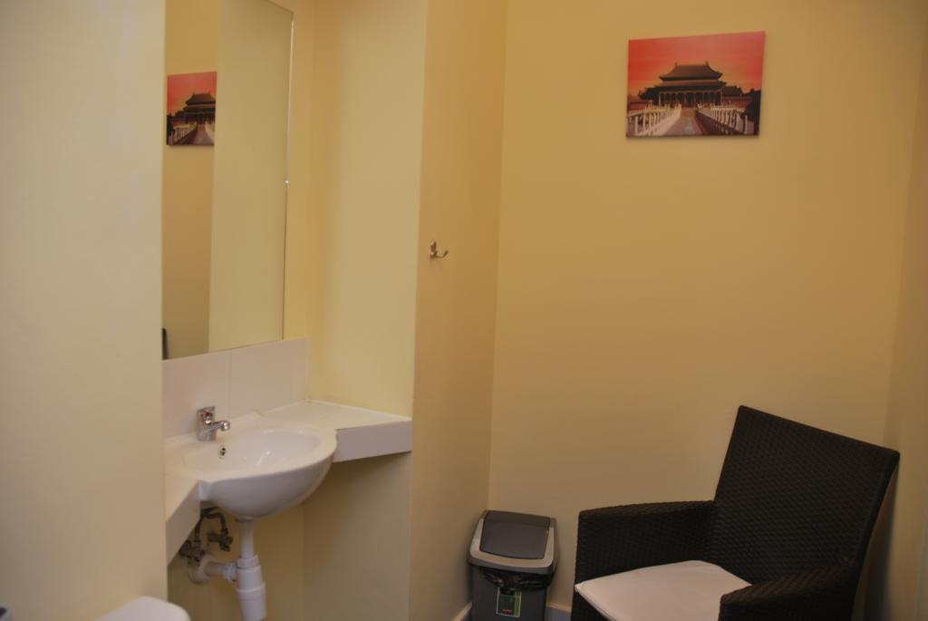 Hostel Kamienica Rynek 7 Katowice Rum bild