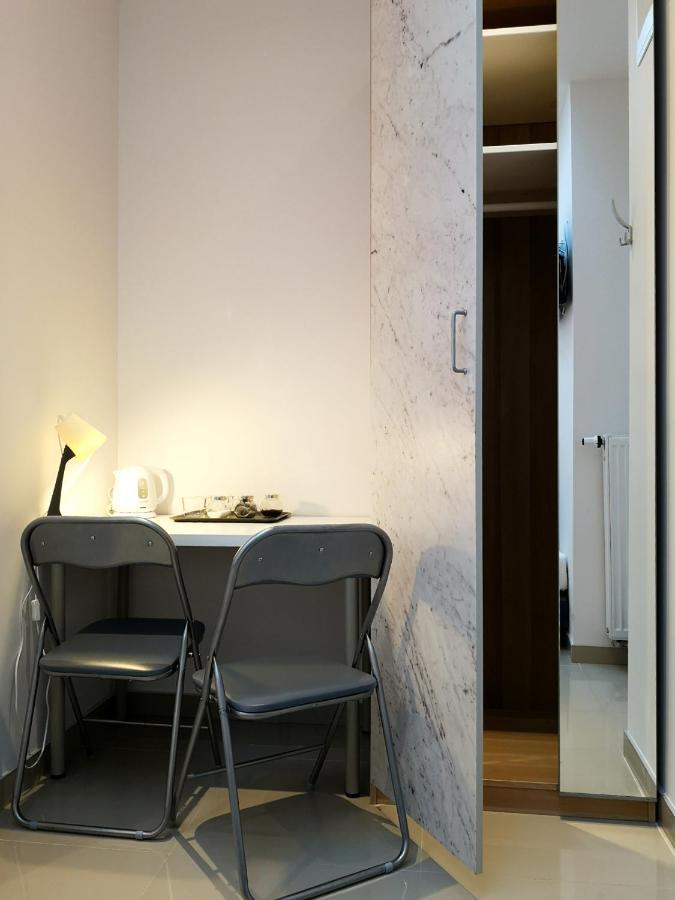 Hostel Kamienica Rynek 7 Katowice Exteriör bild