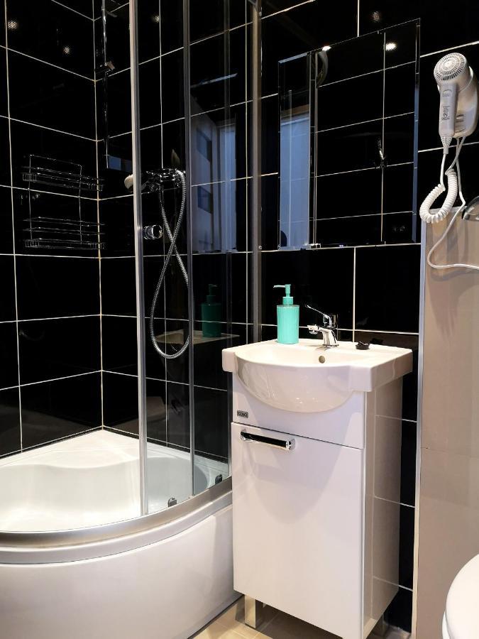 Hostel Kamienica Rynek 7 Katowice Exteriör bild